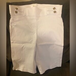 89TH + Madison white Shorts
